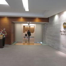 成田空港国際線 JALサクララウンジ