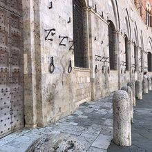 馬など繋いだのでしょうか？良い雰囲気ですよ