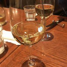 デキャンタで注文・・1杯でも高いのでお値打ちだと思う