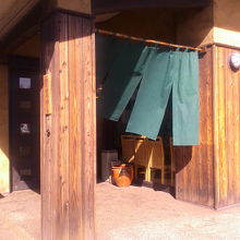 お店の入り口付近