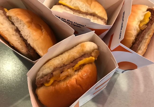 ホワイトキャッスルハンバーガー ウイリス君とウーフレス君 さしあげ
