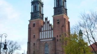 ポーランド最古の大聖堂