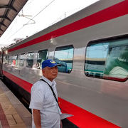 高速鉄道は、車内サービス・速度・快適さ・運行時間の正確さなど素晴らしかった！