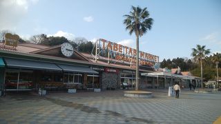 ロッテリアがあり