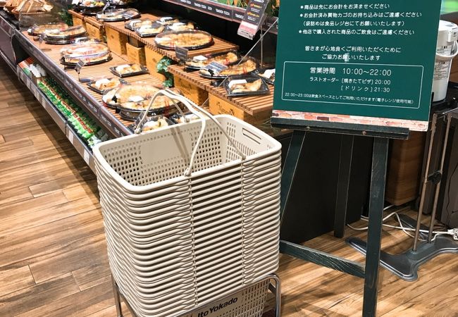 店で買ったものを食べられます「トミヒサカフェ」