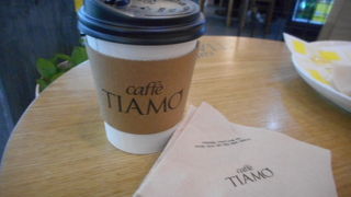 空港の飲食は高い