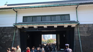 乾通り公開時に通れます