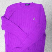 きれいな色のニット