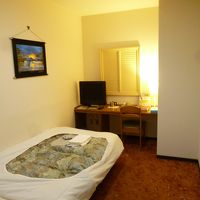 飾り窓が有りますが空きません(館内ですから)