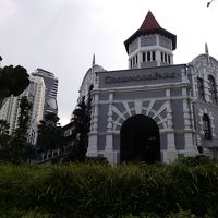 有名なあの建物。ただ宿泊は奥に建てられた新しい建物の方