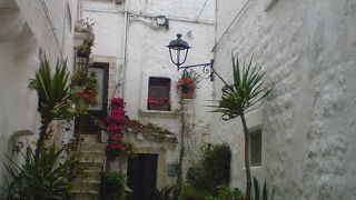 白くて丸い旧市街