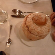 レストランで腹ごしらえ