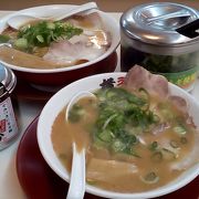 ネギ入れ放題の濃厚ラーメン。