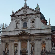 面白い形をした教会