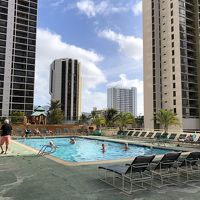 プールもジャグジーもあります。