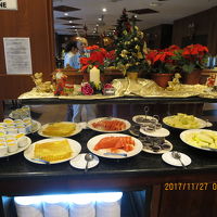 朝食バイキング