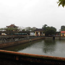 四方無事楼と北門