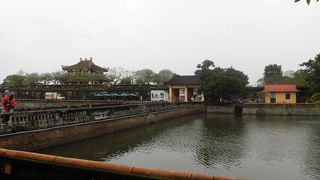 垢ぬけた感じがする建物