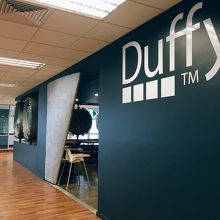 カフェも二軒並んでいます