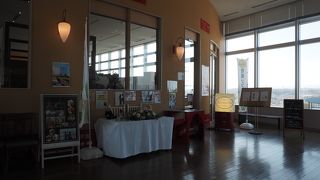 展望フロアに併設されています