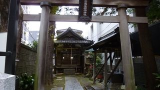 苔むした境内など趣がありました。