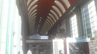 1階に飲食店などがある位で観光向きではないかも