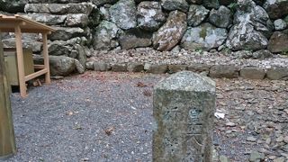 参拝客は少なめ