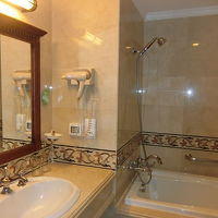 バスタブも高級感があります