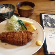 住宅街の洋食屋さん