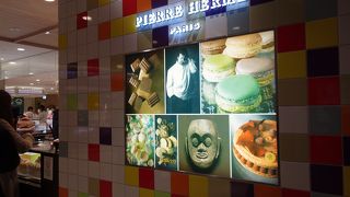 色とりどりのマカロン