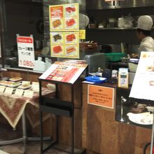 スパイスガーデン！本格的なインドカレー！