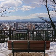 展望台にあるベンチ