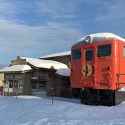 駅舎内に映画のセット