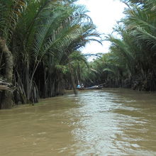 クルーズの様子。船はゆっくり。