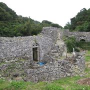 沖縄南部の城跡です