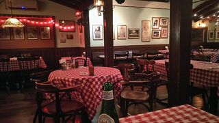 アメリカンスタイルのレストラン