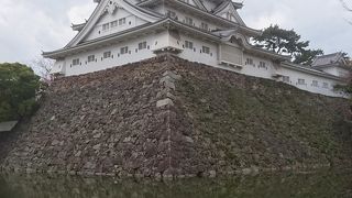 昼でも夜でも印象に残るお城でした。