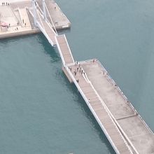 門司港レトロ展望室から見た橋です。