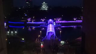 連絡橋からはイルミネーションを見ることができました。