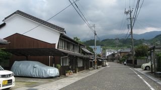 国道１９号線そばです