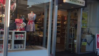 幅広い雑貨屋さん