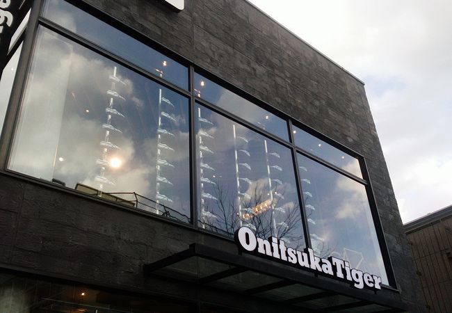 オニツカタイガー 表参道店 クチコミ アクセス 営業時間 原宿 フォートラベル