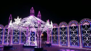 今ならイルミネーション開催中