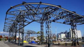 まるで公園のためにデザインされたモニュメントのよう