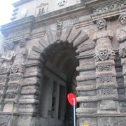 Palermo 城門