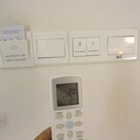 エアコン付ける際もスイッチ忘れずに。