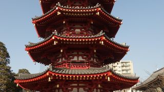 赤い五重塔