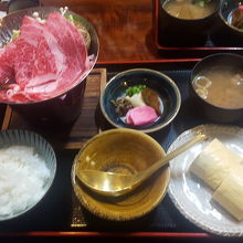 牛すき鍋定食