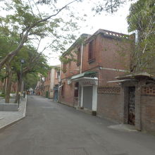 レトロな建物も多い