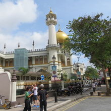 アラブストリートから見ています